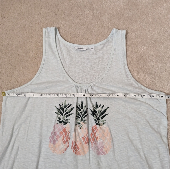 2/$20 Reitmans Tank Top Pineapple Print Size Large - Picture 12 of 16